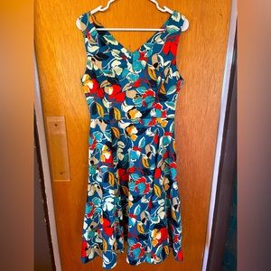 Eva Rose size lg abstract floral swing dress w/ pockets! Made in USA, 97% cotton